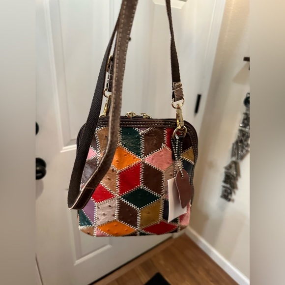 Super Cute colorful Purse 👛 - Picture 2 of 16